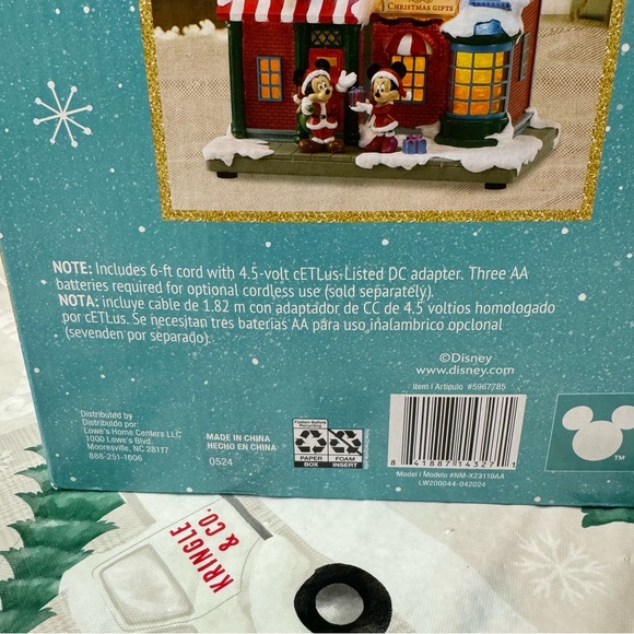 Disney Lighted Musical Animatronic Christmas Decoration House Battery-operated - Picture 4 of 8